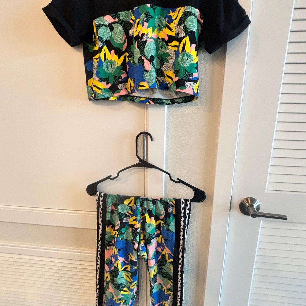 Woman Adidas Colorful Floral Crop Top and Leggings Set